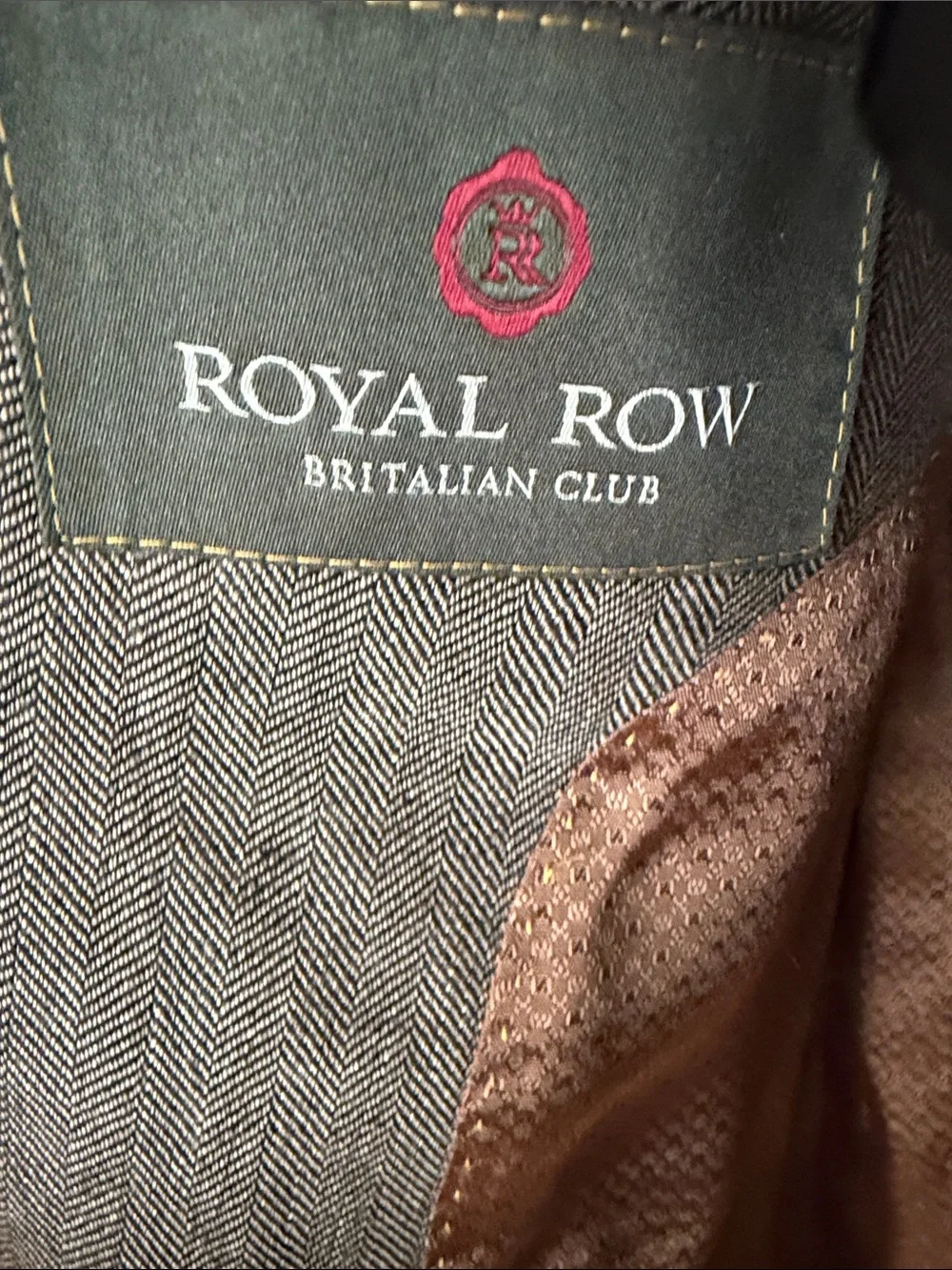 Men's Tailored Brown Blazer with Gold Buttons linen